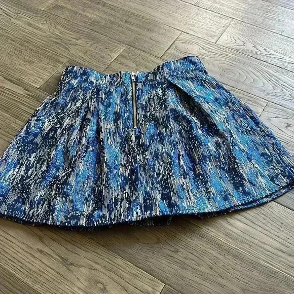 🌼4/$30🌼bethany Mota |  Metallic electric blue and silver mini skirt - Picture 7 of 8